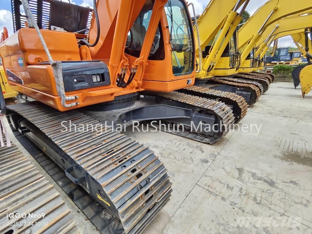 Doosan 225-7 Pásová rýpadla