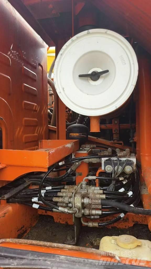 Doosan DH 225 LC-7 Pásová rýpadla