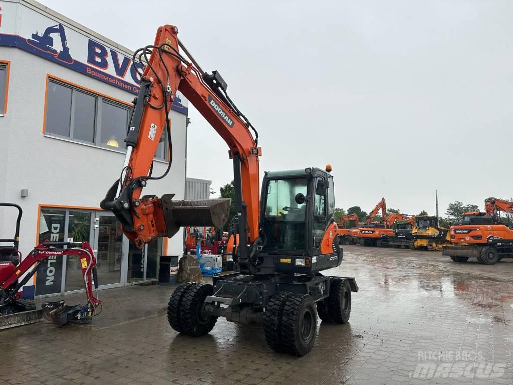 Doosan DX 57 W-5 Kolová rýpadla