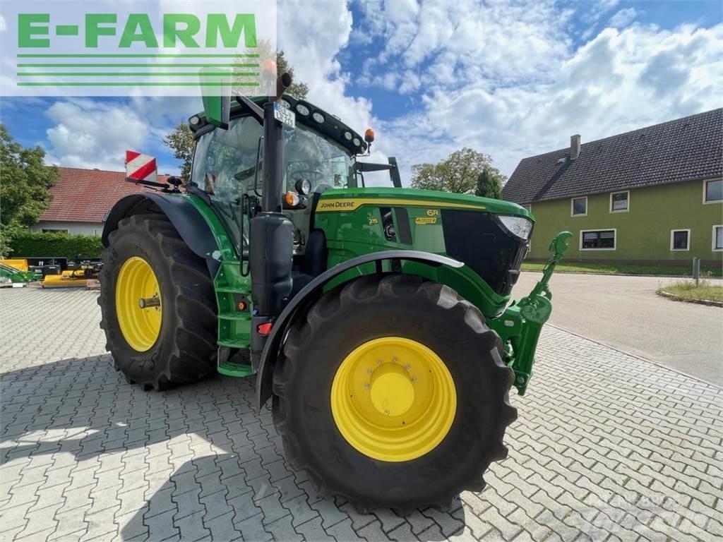 John Deere 6r 215 Traktory