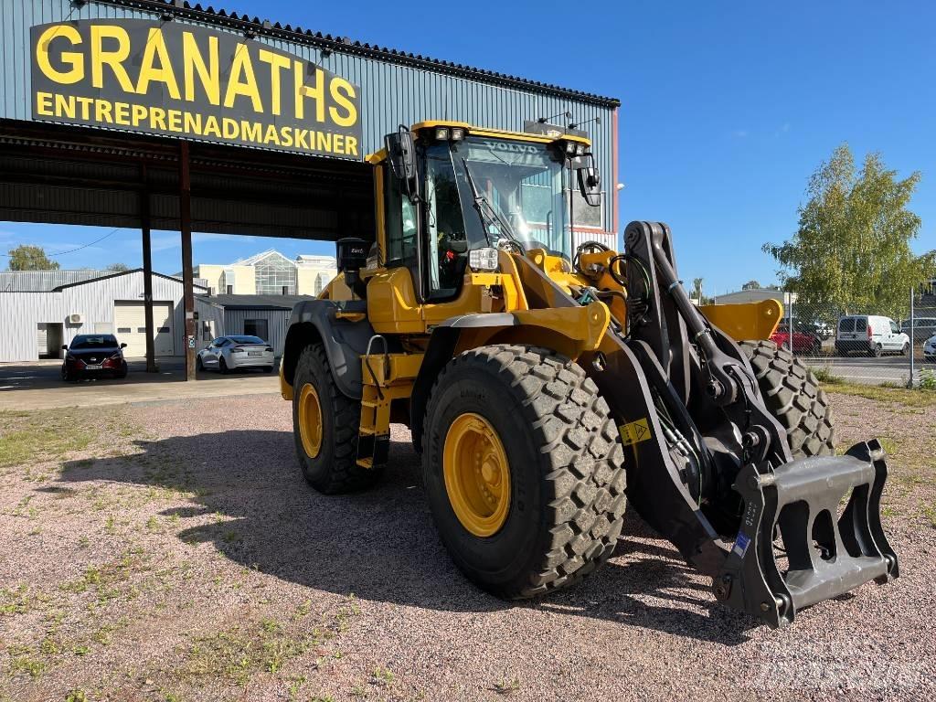 Volvo L 120 H / L120H Kolové nakladače