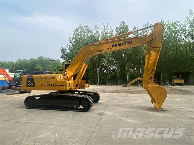 Komatsu PC 220-8 Pásová rýpadla