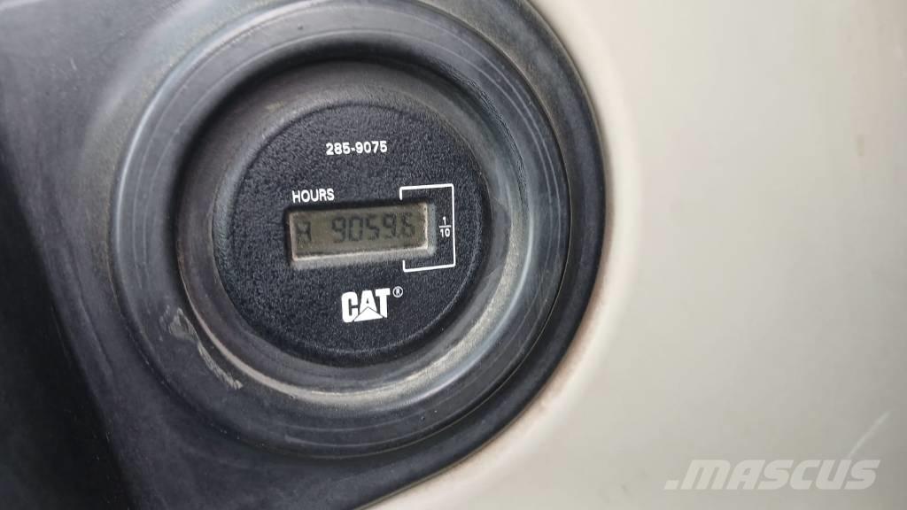 CAT M 316 C Kolová rýpadla