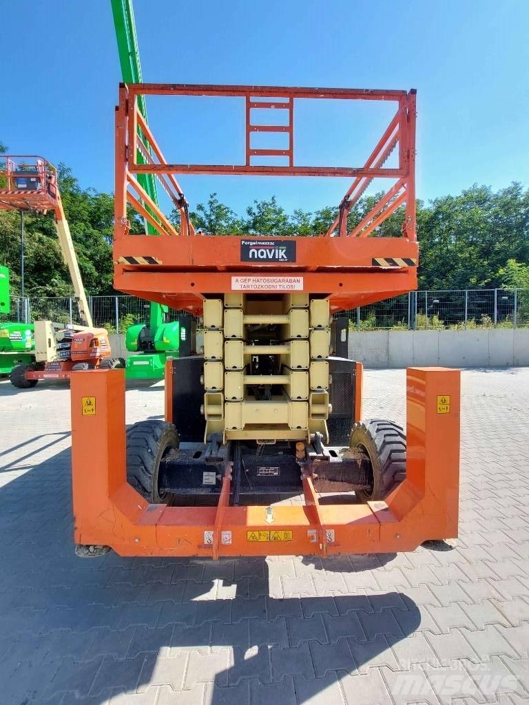 JLG 530 LRT Nůžková zvedací plošina
