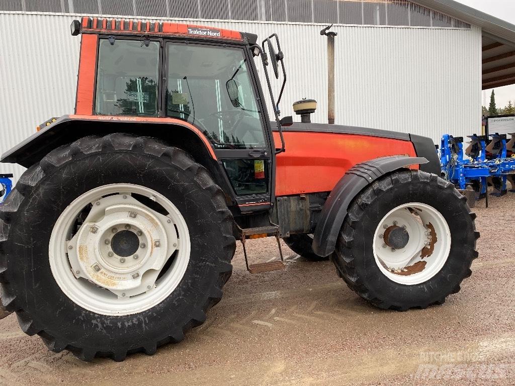 Valtra Valmet 8400 Traktory