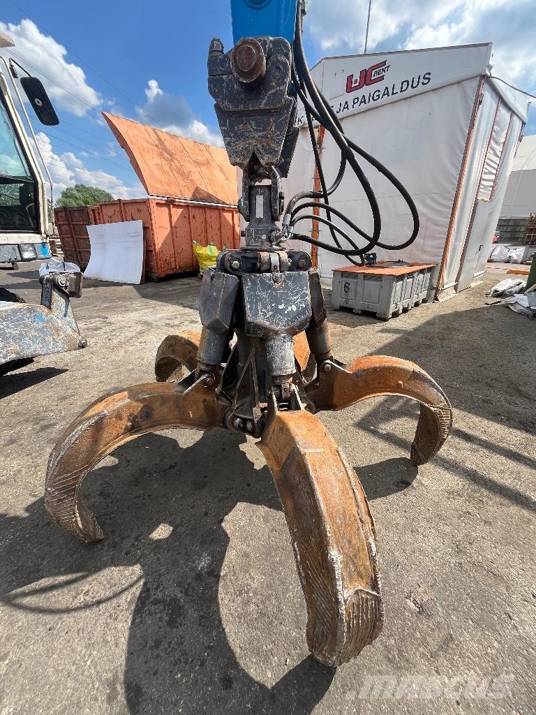 Fuchs MHL 320 Stroje pro manipulaci s odpadem