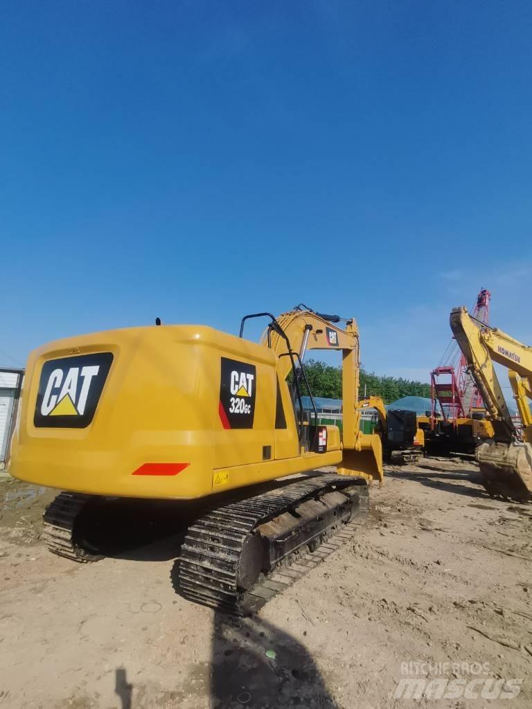 CAT CAT320GC Midi rýpadla 7t - 12t