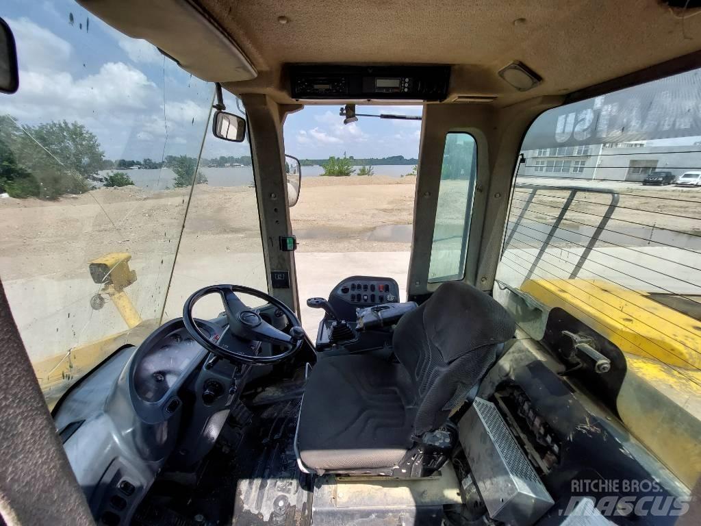 Komatsu WA 430-6E0 Kolové nakladače