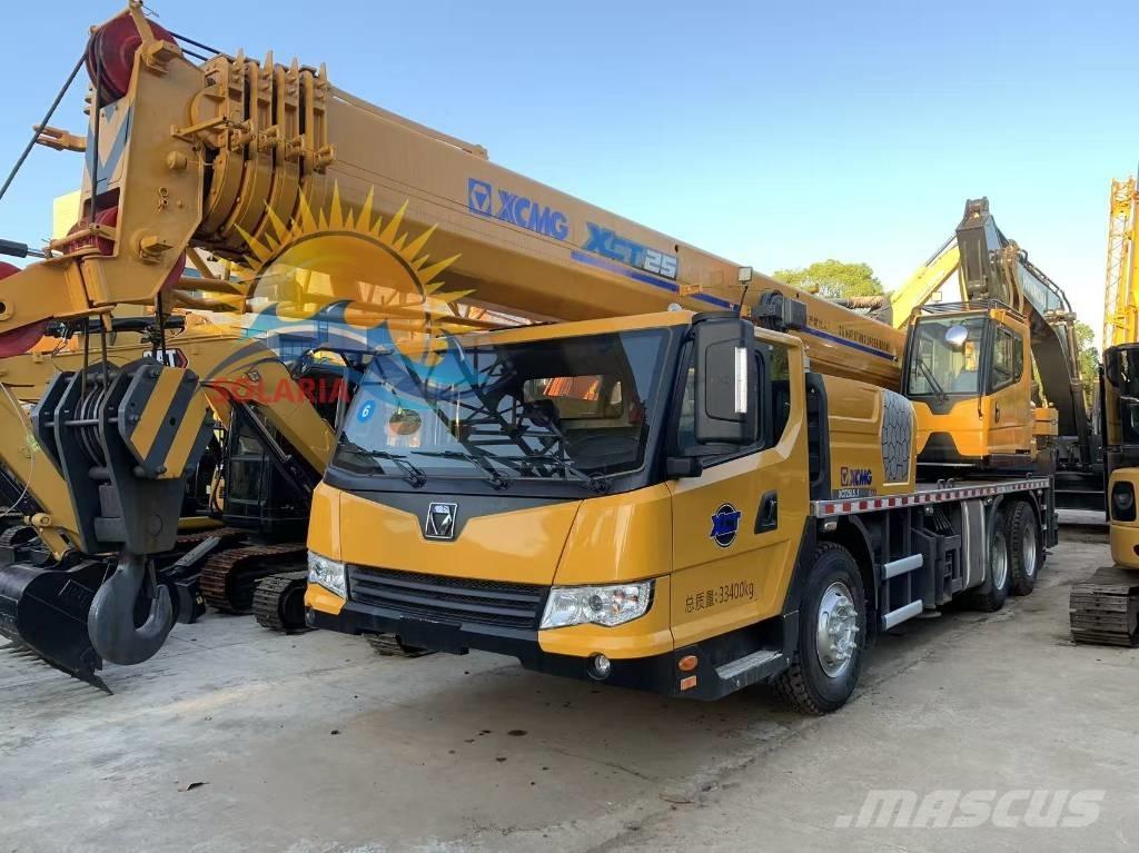 XCMG XCT 25 Univerzální terénní jeřáby