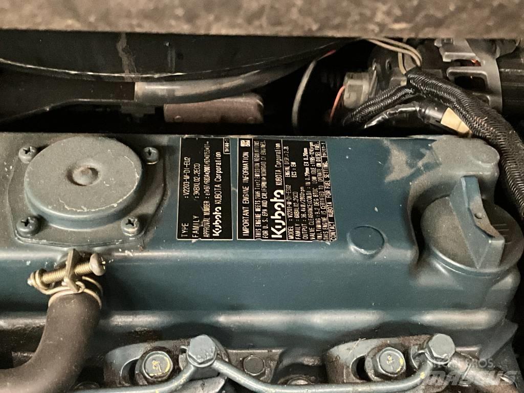 Bobcat S 130 Smykem řízené nakladače