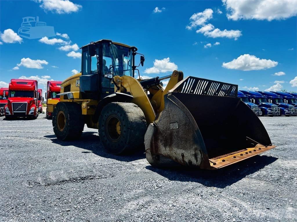 CAT 938 M Kolové nakladače