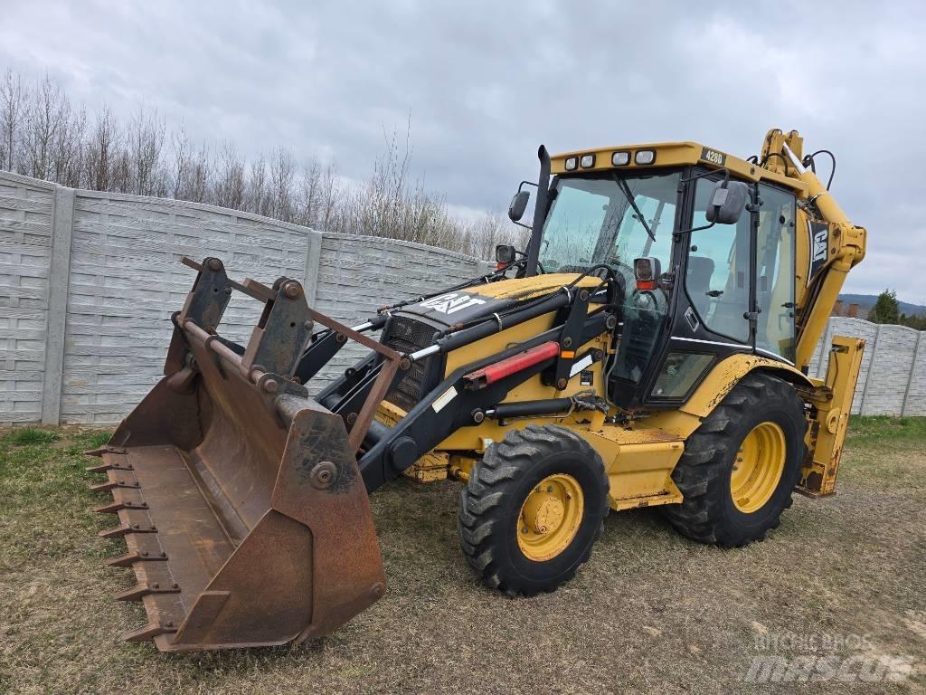 CAT 428 D Rýpadlo-nakladače