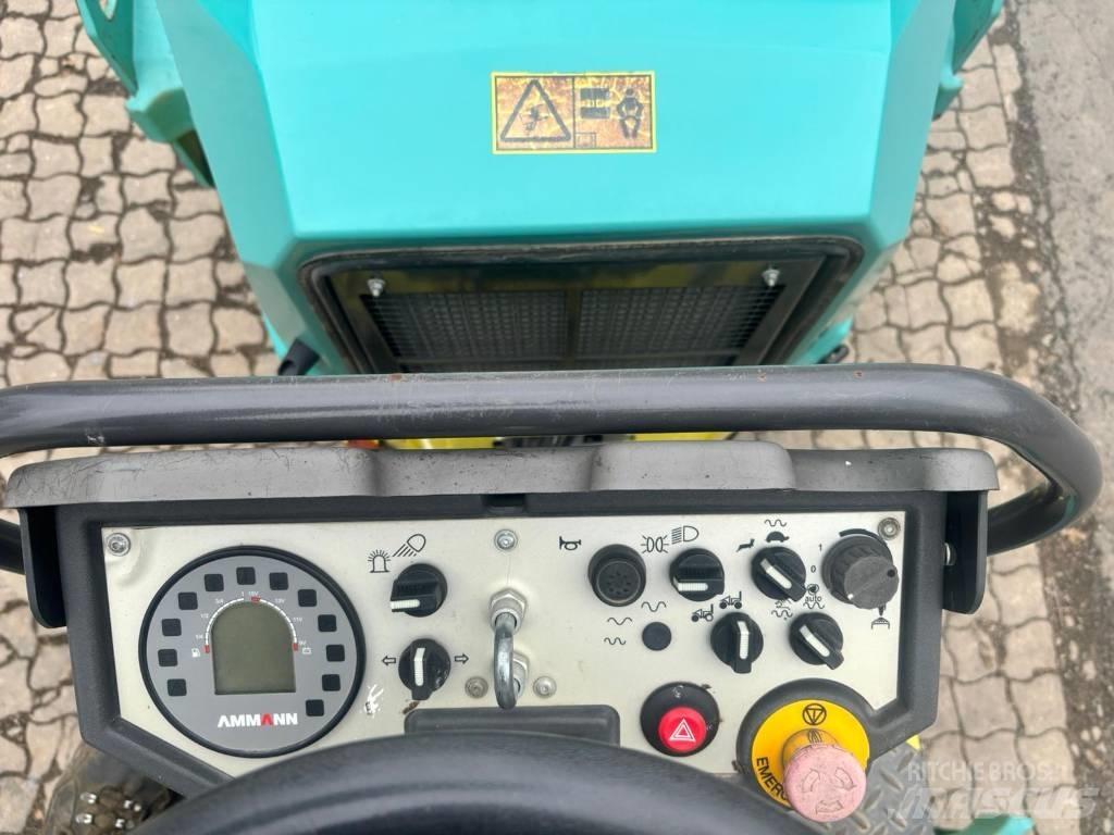 Ammann ARX 26 Tandemové válce