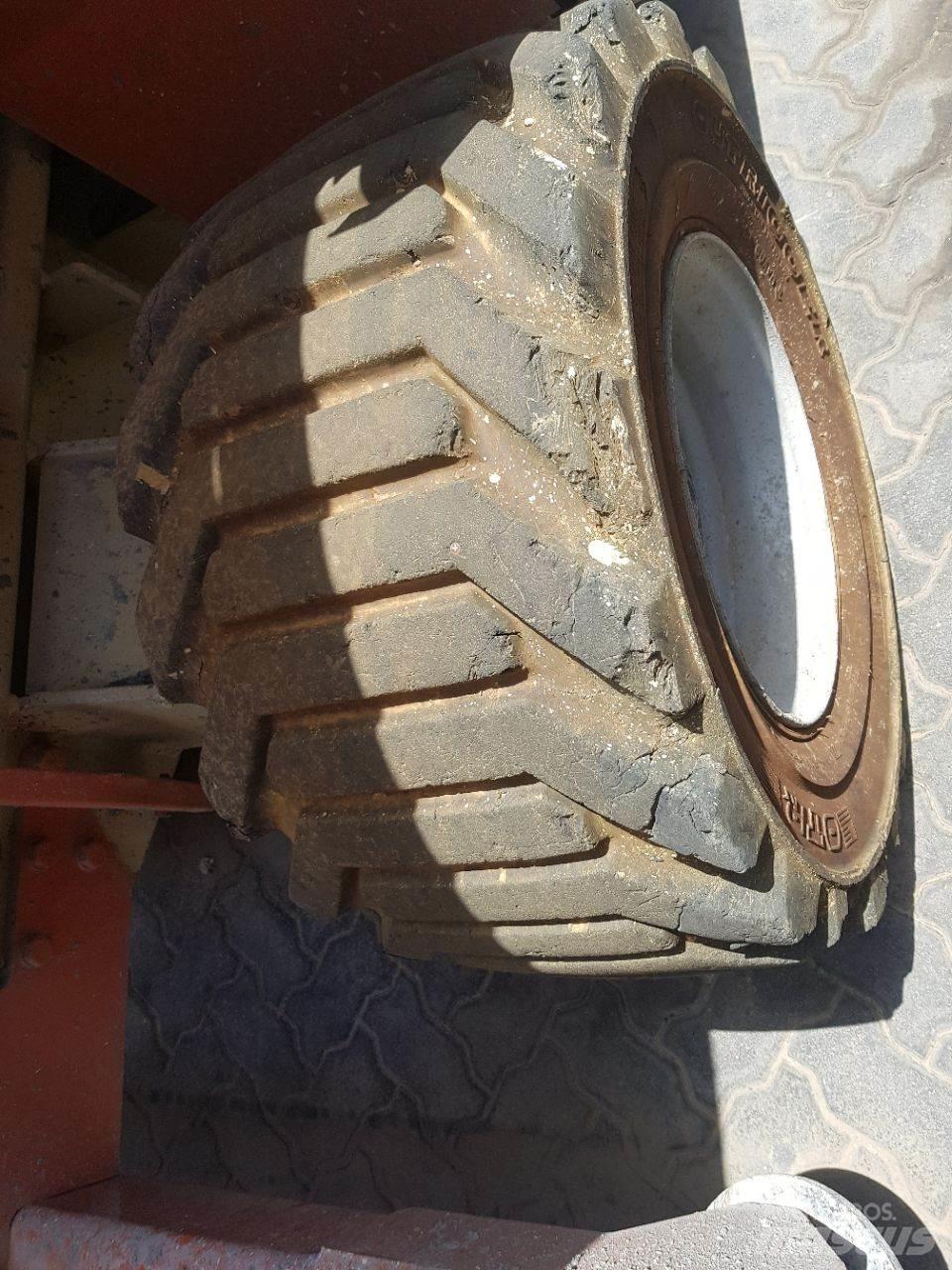 JLG 3394RT Nůžková zvedací plošina