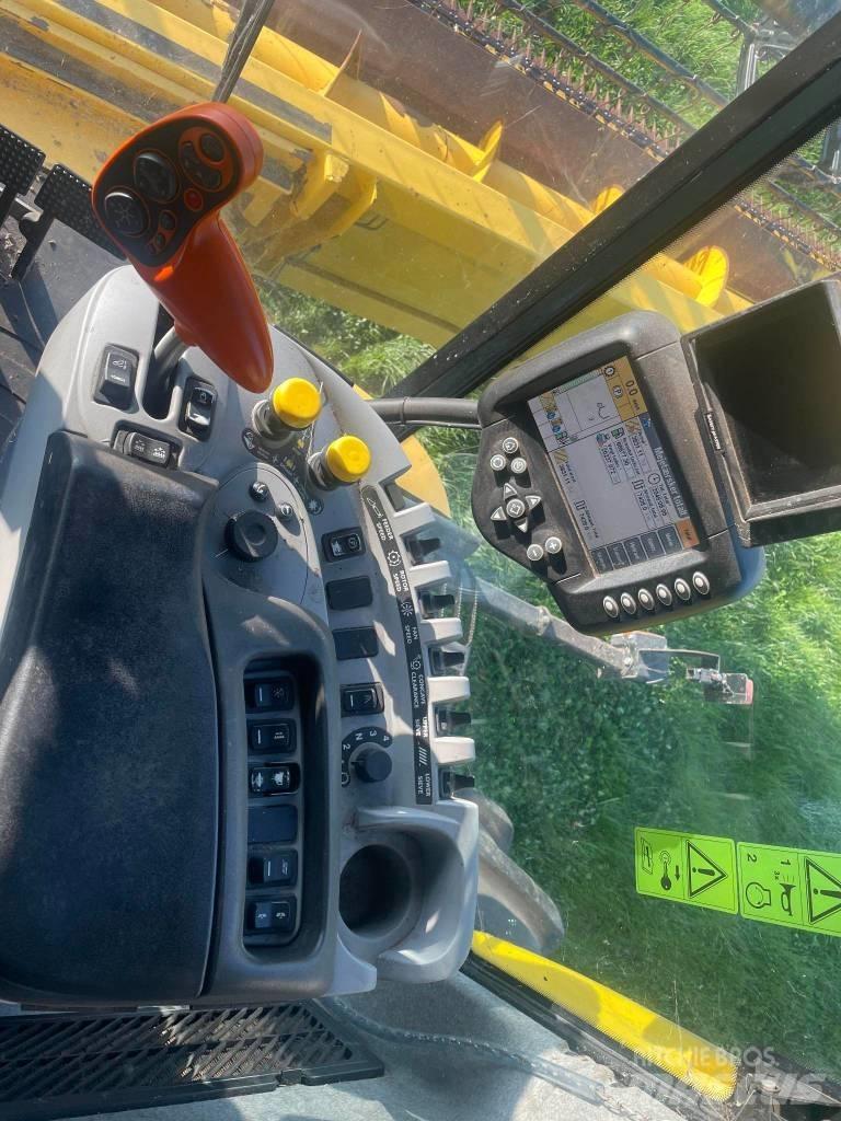 New Holland CX 8090 Sklízecí mlátičky