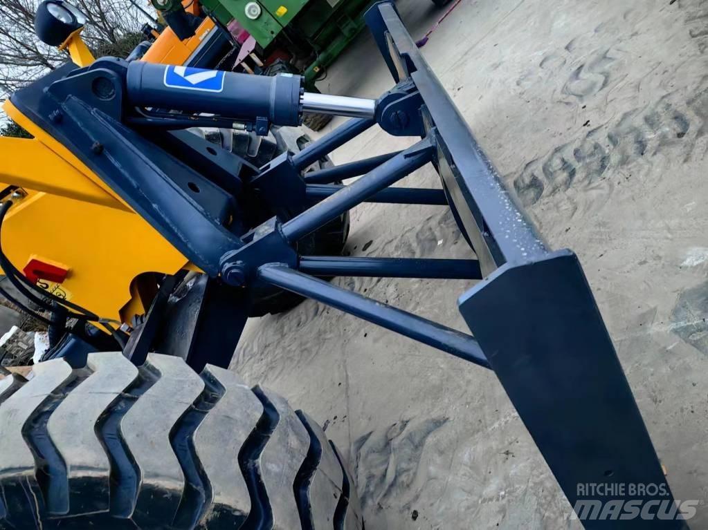 XCMG GR 2153 Grejdry