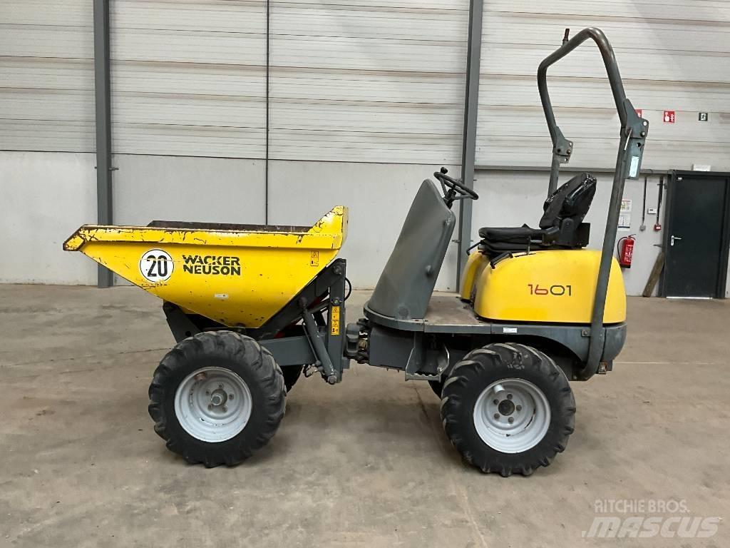 Neuson 1601 Vyklápěcí dempry