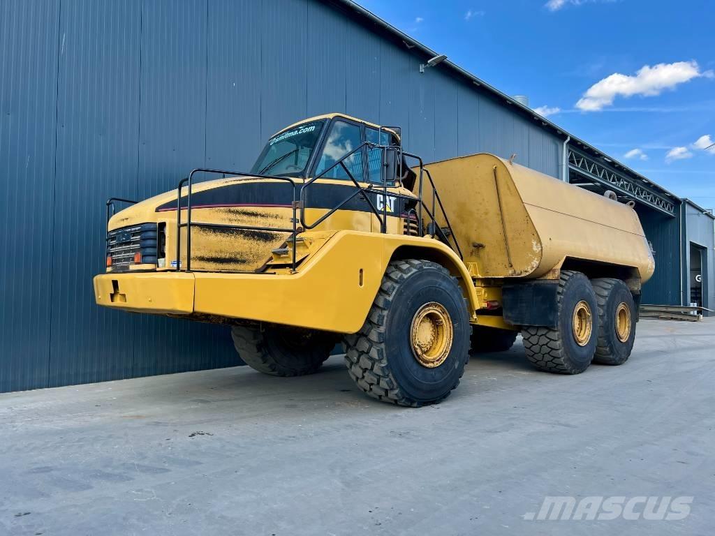 CAT 740 Water truck Kloubové dempry