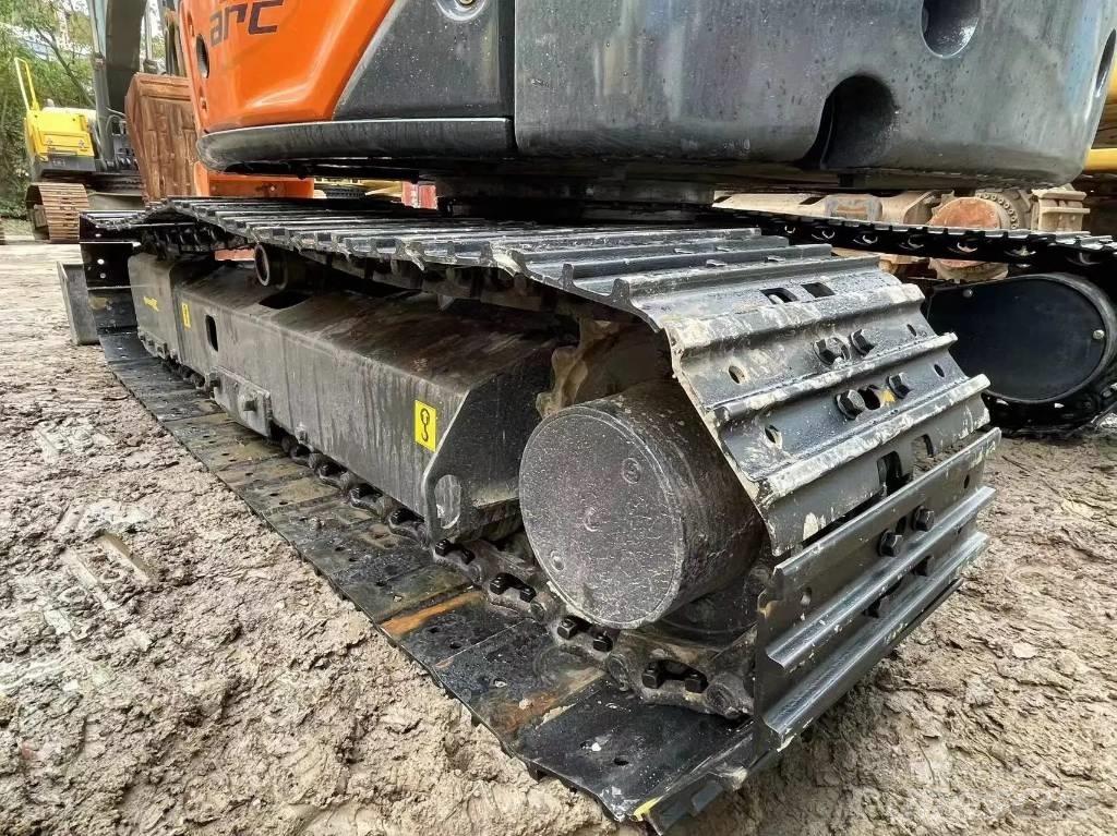 Hitachi ZX50U Mini rýpadla < 7t