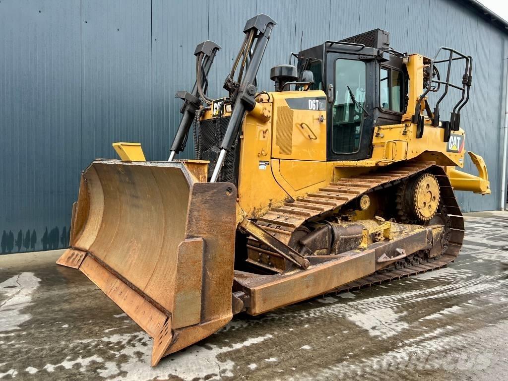 CAT D6T XL Pásové dozery