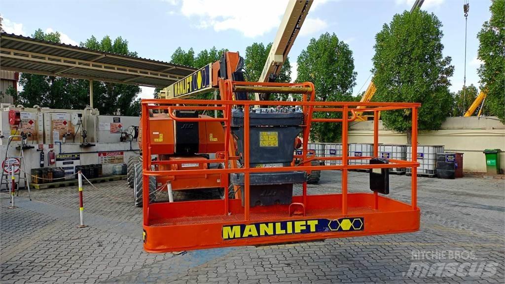 JLG 800AJ Kloubové plošiny