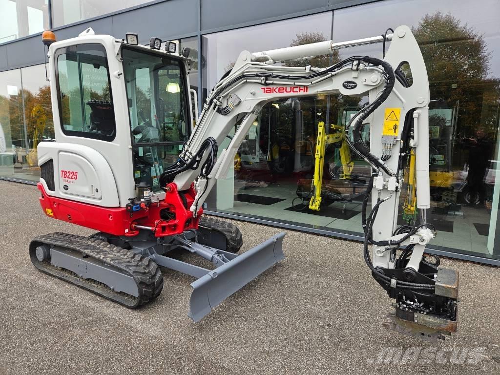 Takeuchi TB 225 Mini rýpadla < 7t