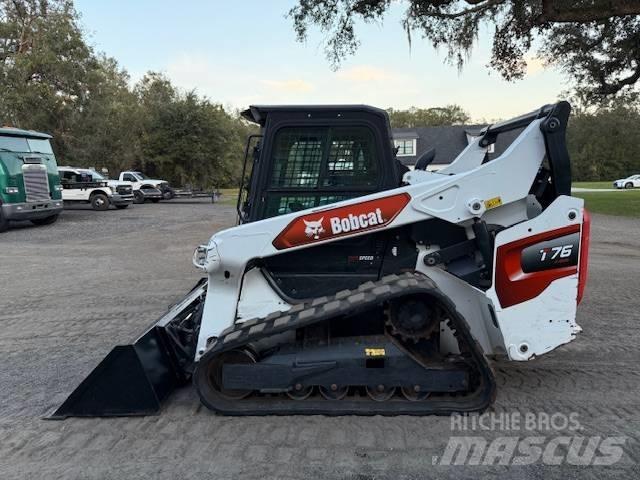 Bobcat T 76 Smykem řízené nakladače