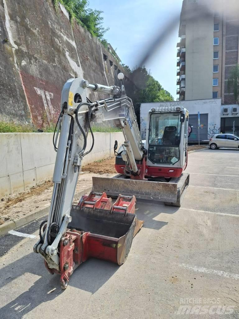 Takeuchi TB 370 Midi rýpadla 7t - 12t