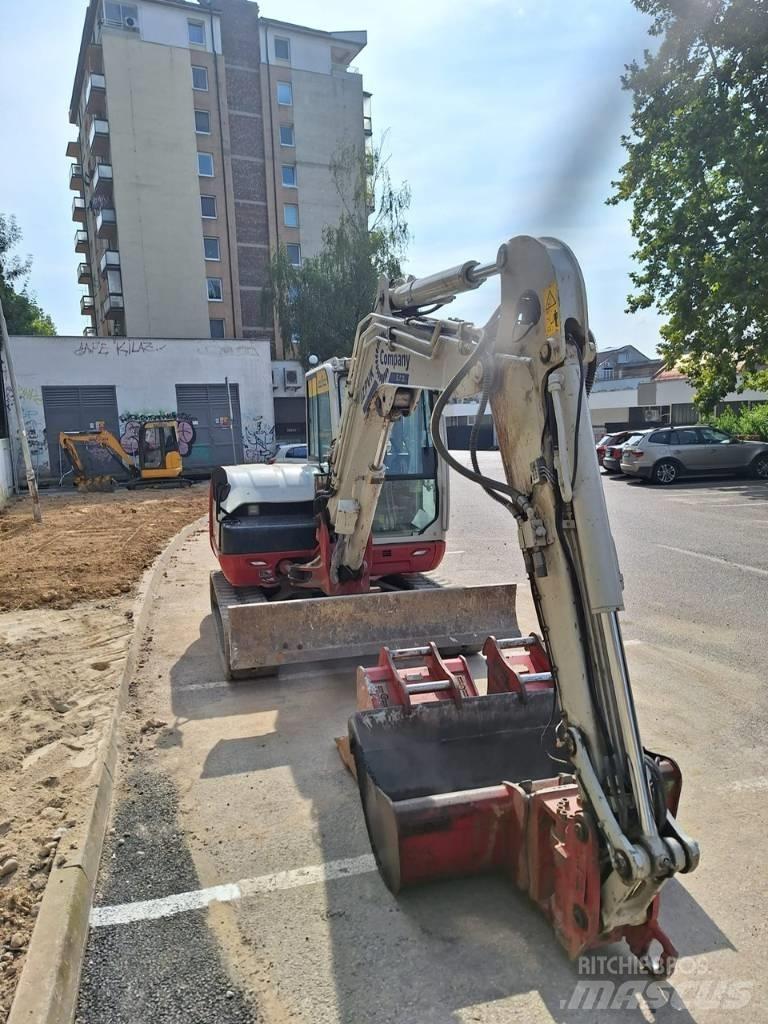 Takeuchi TB 370 Midi rýpadla 7t - 12t
