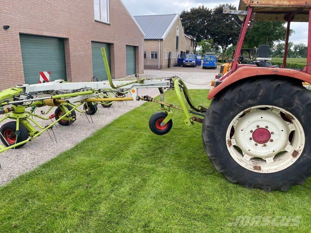 CLAAS volto 1050t Obraceče a shrabovače sena