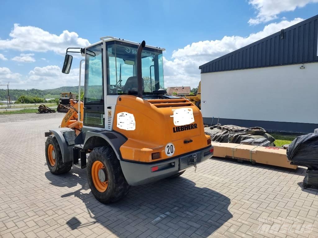 Liebherr L 506 Kolové nakladače