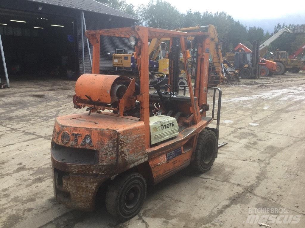 Toyota FG 30 LPG vozíky