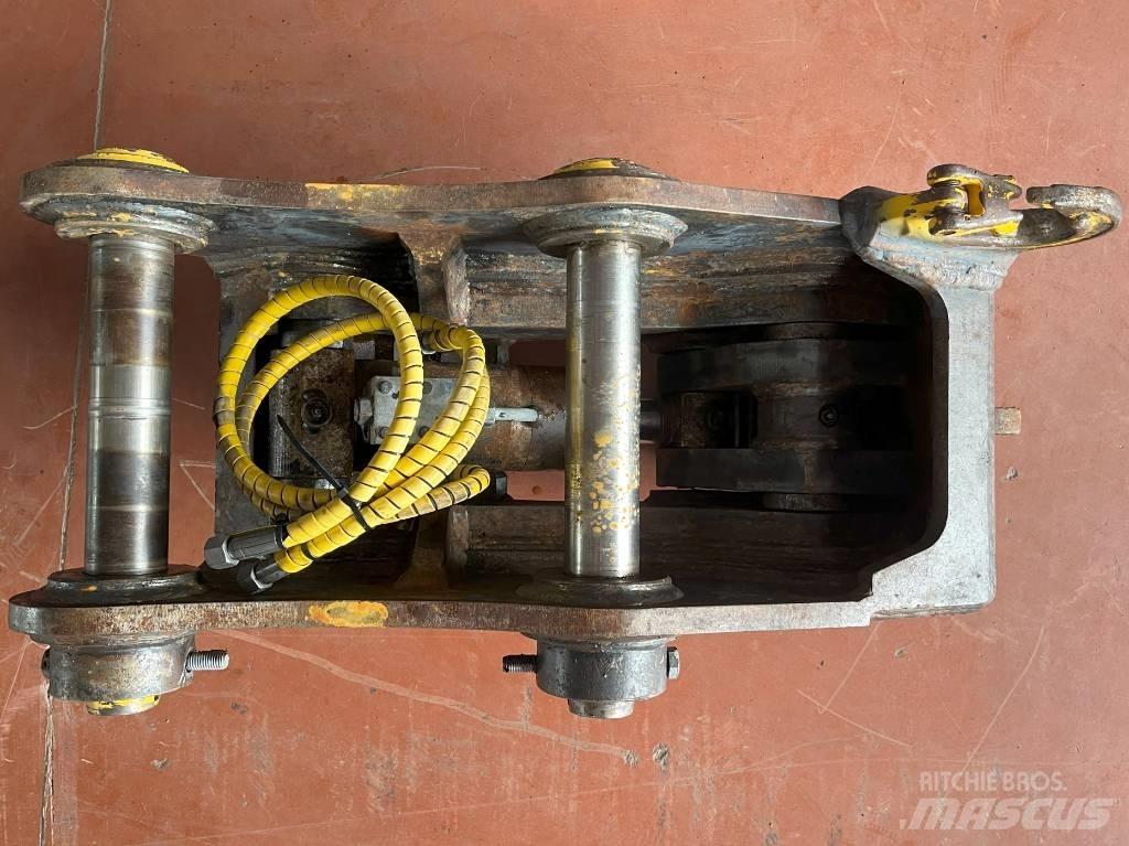 Komatsu PW160-11 Rychlospojky