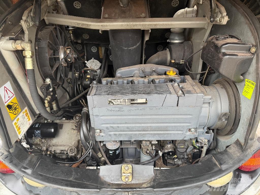 Atlas AR 80 Kolové nakladače