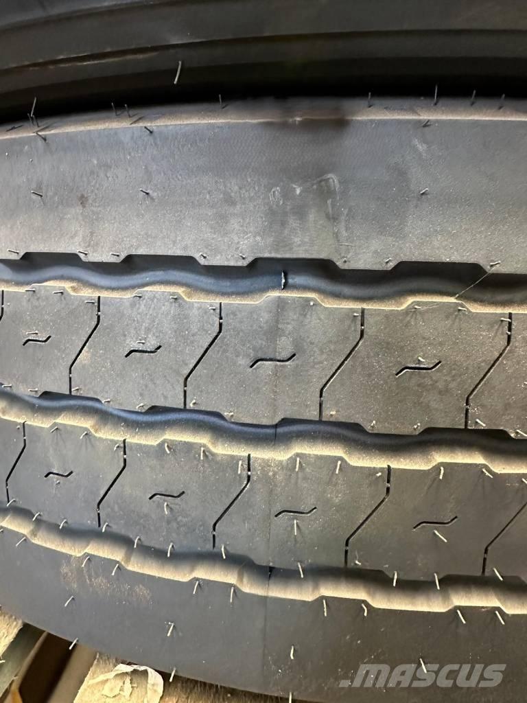 Goodyear 245/70R17 Pneumatiky, kola a ráfky