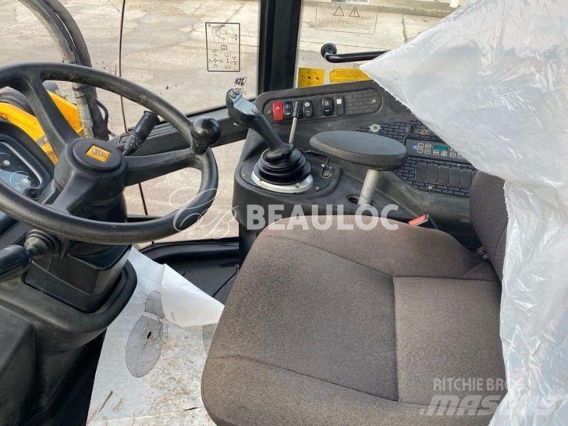 JCB 411 Kolové nakladače