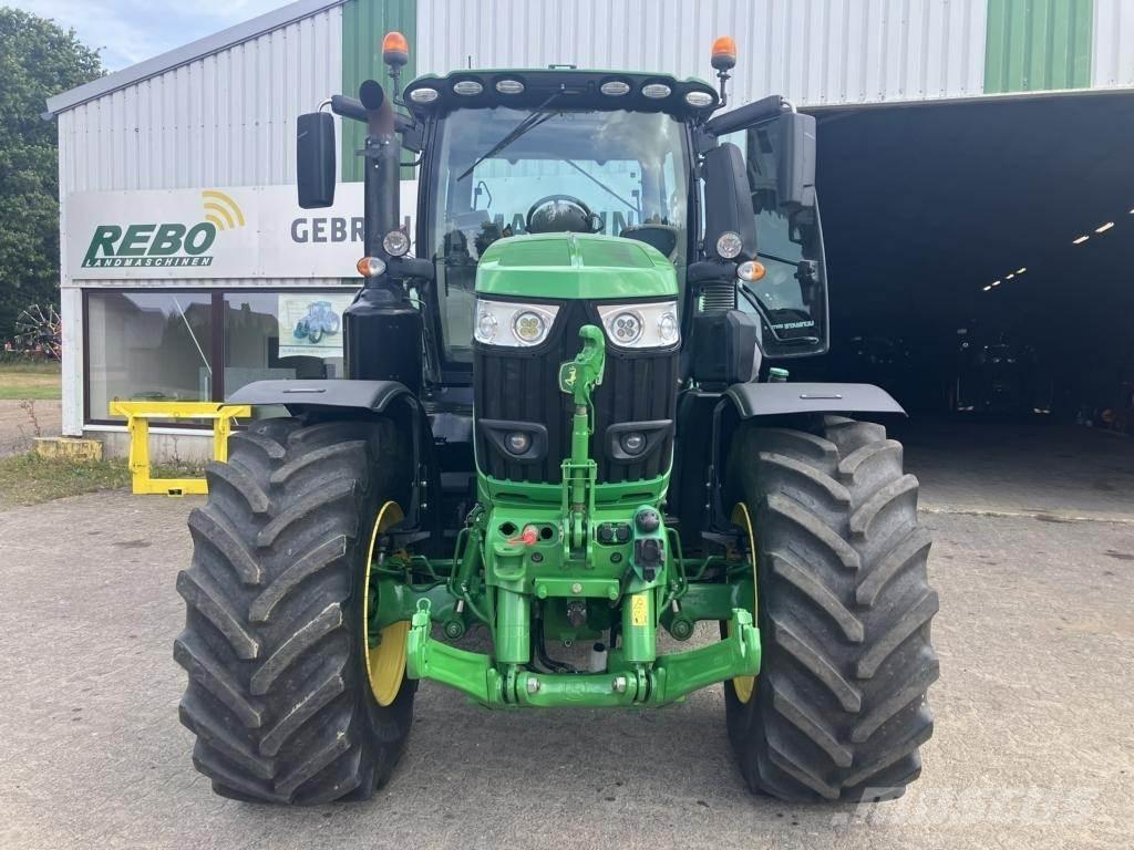 John Deere 6250R Traktory