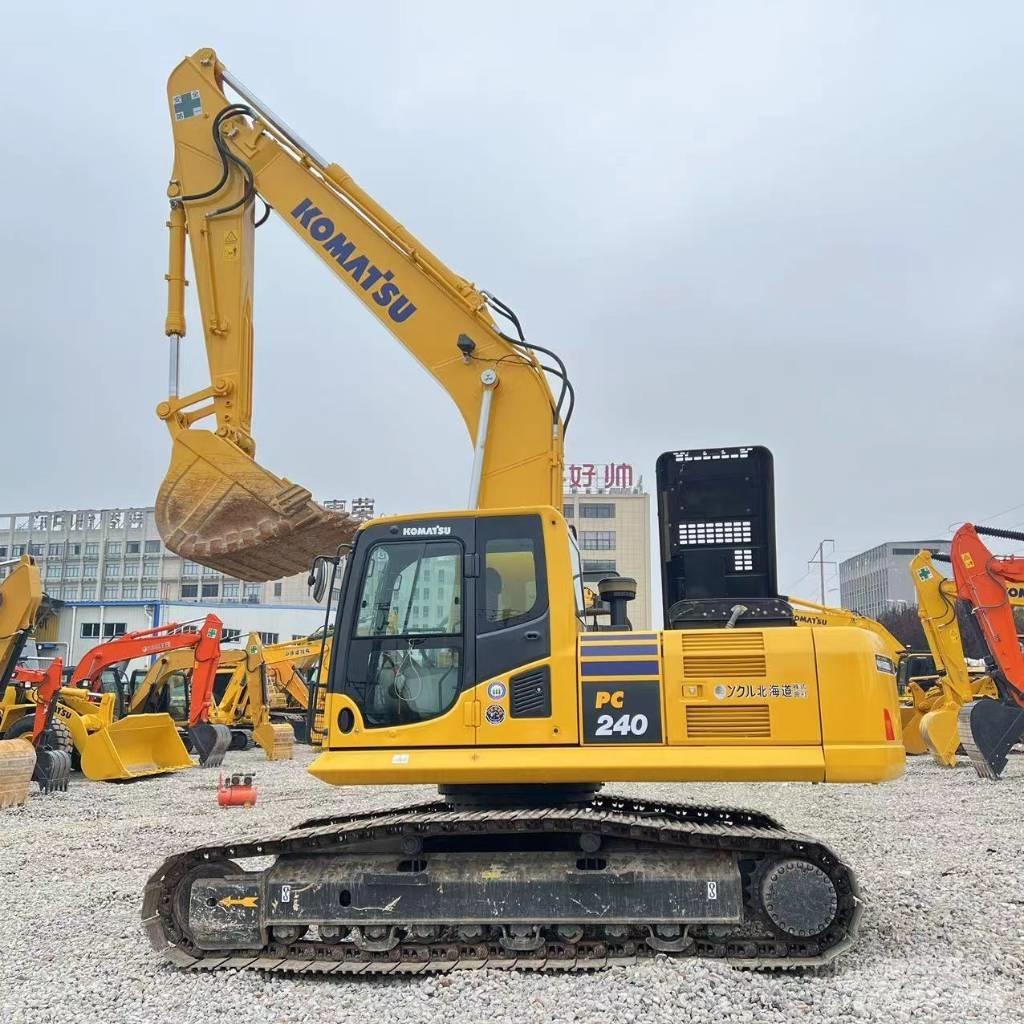 Komatsu PC 240 Pásová rýpadla