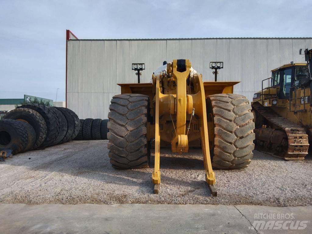 CAT 990 H Kolové nakladače