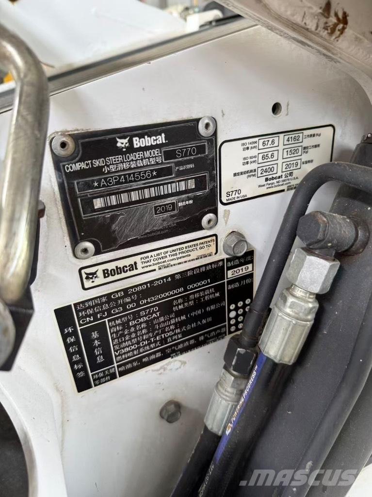 Bobcat S 770 Smykem řízené nakladače