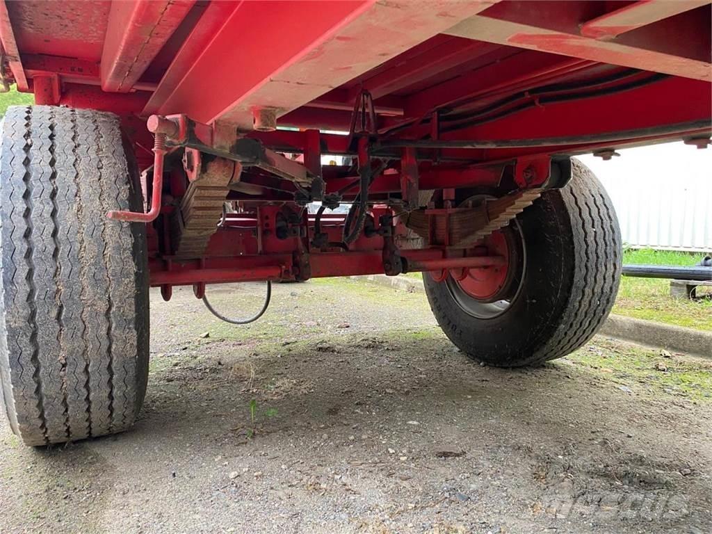 Agromet T-149 Sklápěcí přívěsy