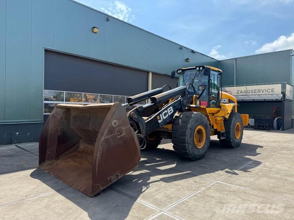 JCB 457 Kolové nakladače