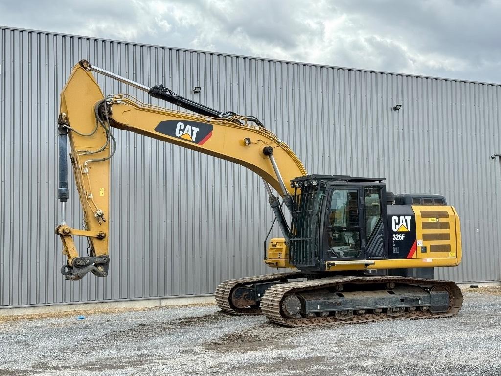 CAT 326 F L Pásová rýpadla