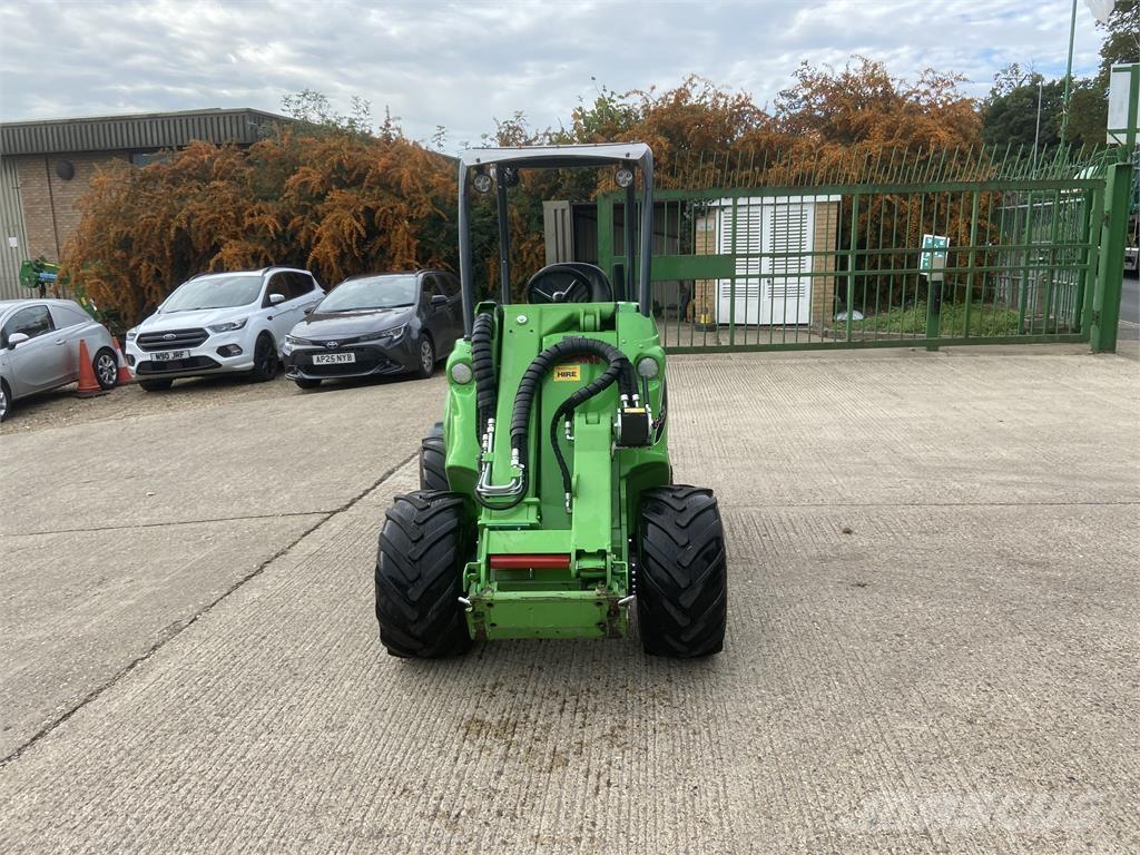 Avant 645I Kolové nakladače