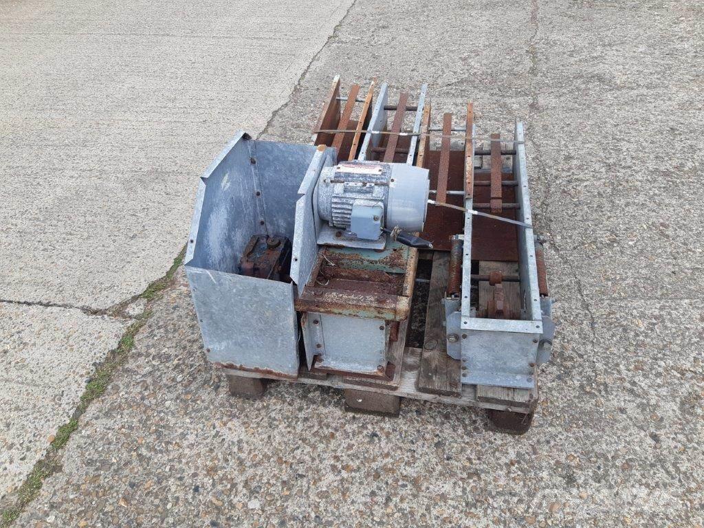  Carier C5/20 - 12FT Další