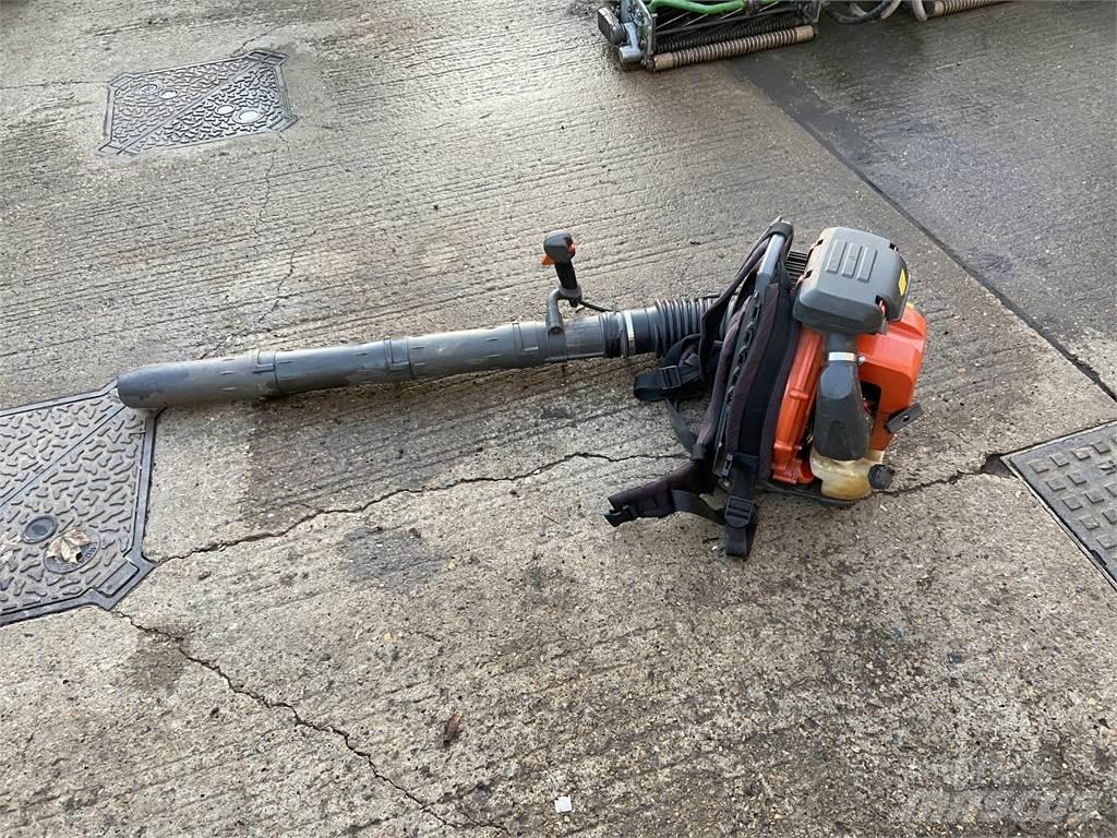 Husqvarna 570BTS Další