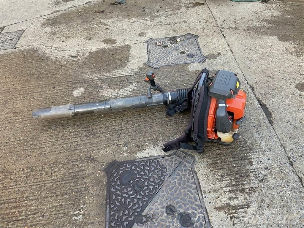 Husqvarna 570BTS Další