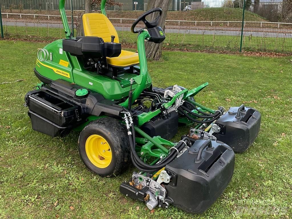 John Deere 2750 Další