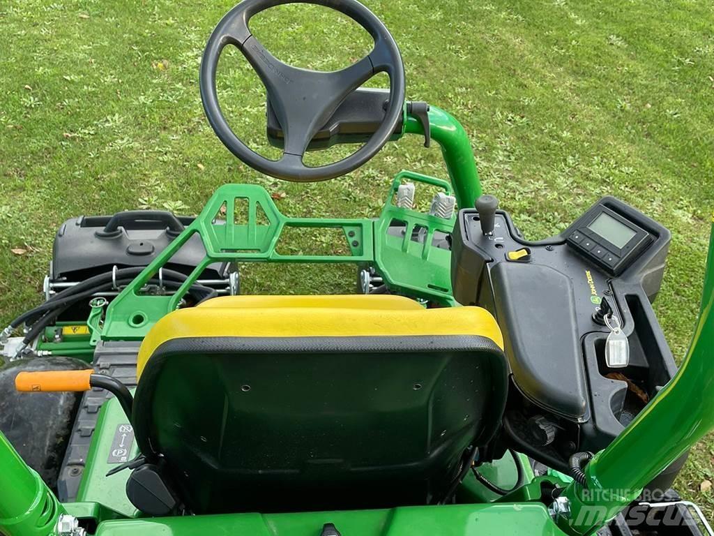 John Deere 2750 Další
