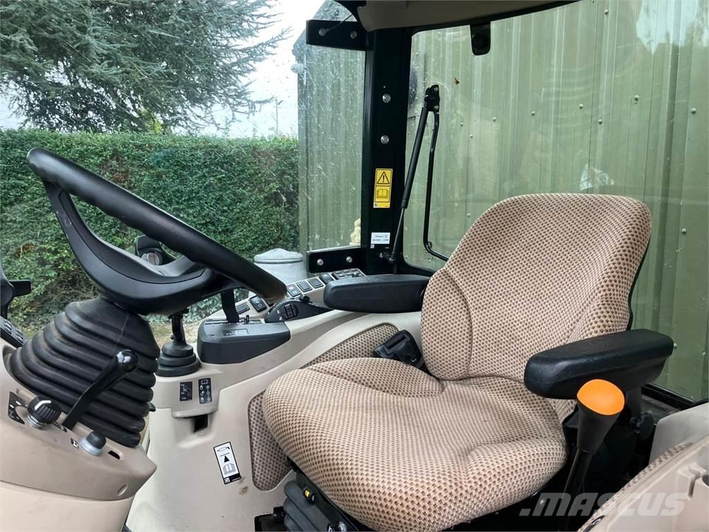 John Deere 4066R Kompaktní traktory